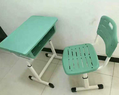 学生课桌椅比例不对会影响学生视力